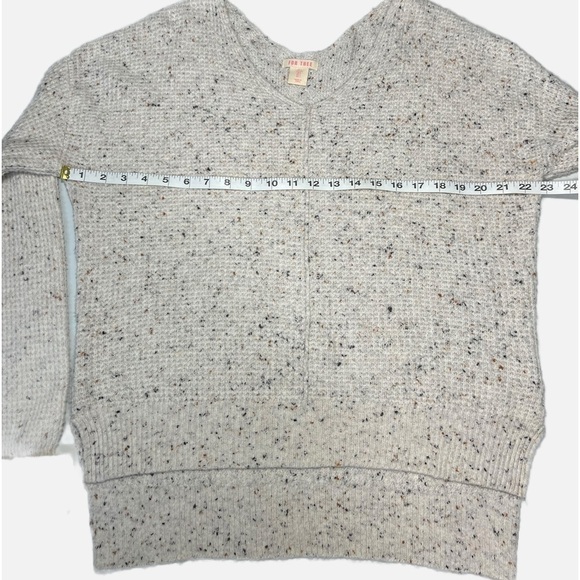 FOR THEE ECRU AND MULTI SWEATER size Large - Picture 3 of 8